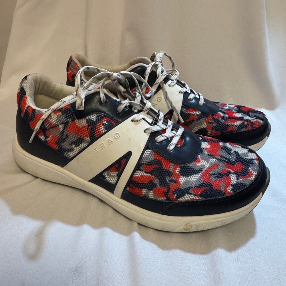 Traq by Algeria sneakers